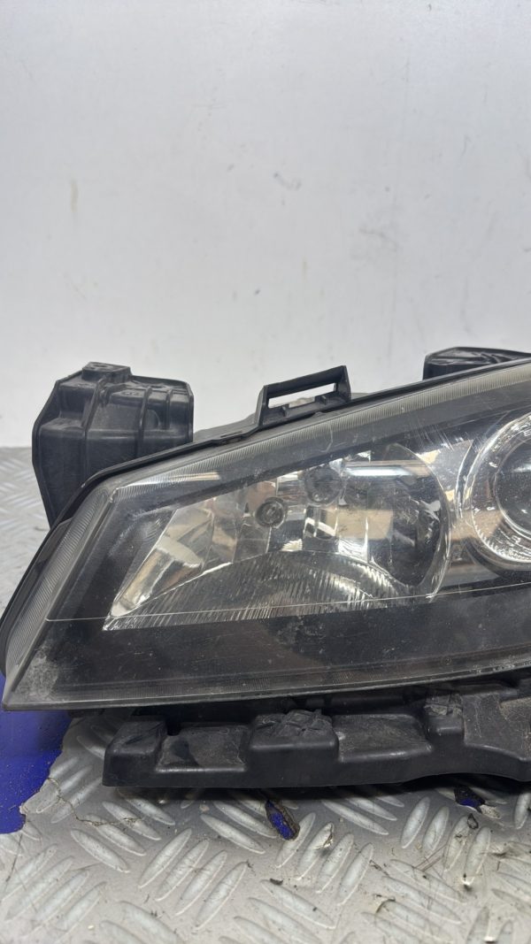 Optique avant principal gauche (feux)(phare) RENAULT  8200354740