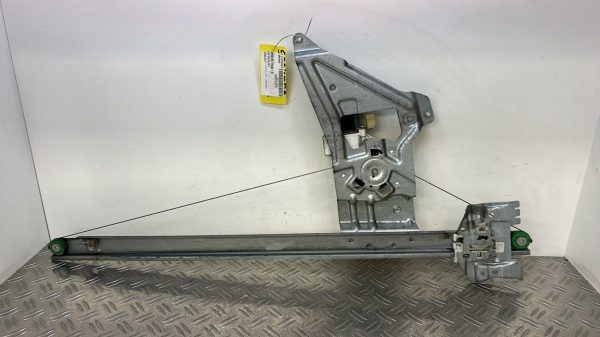 Leve vitre electrique avant gauche MERCEDES SPRINTER 2 PHASE 1 A9067200046