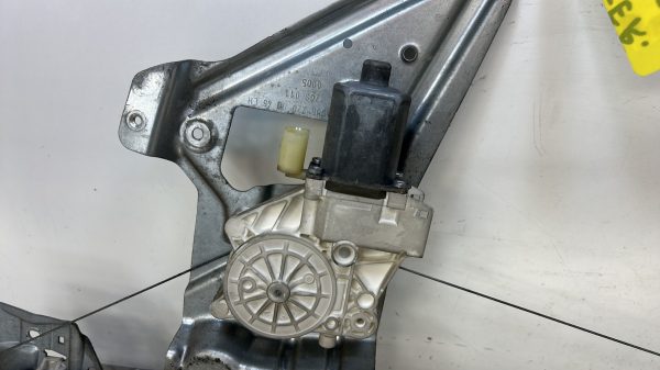 Leve vitre electrique avant gauche MERCEDES SPRINTER 2 PHASE 1 A9067200046