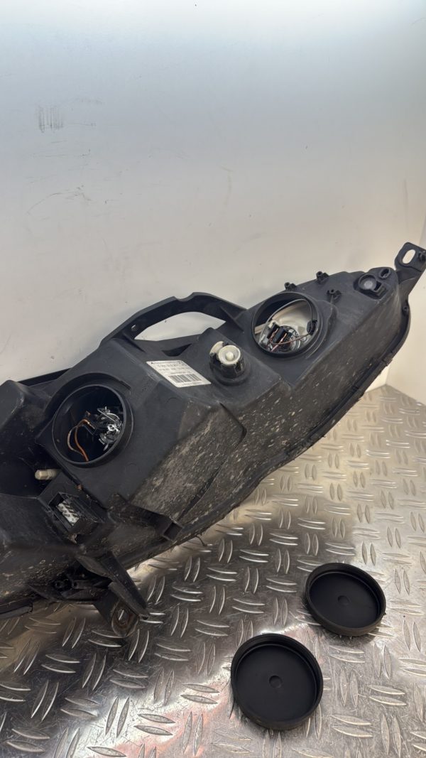 Optique avant principal gauche (feux)(phare) PEUGEOT 407 PHASE 1 BREAK 301213201