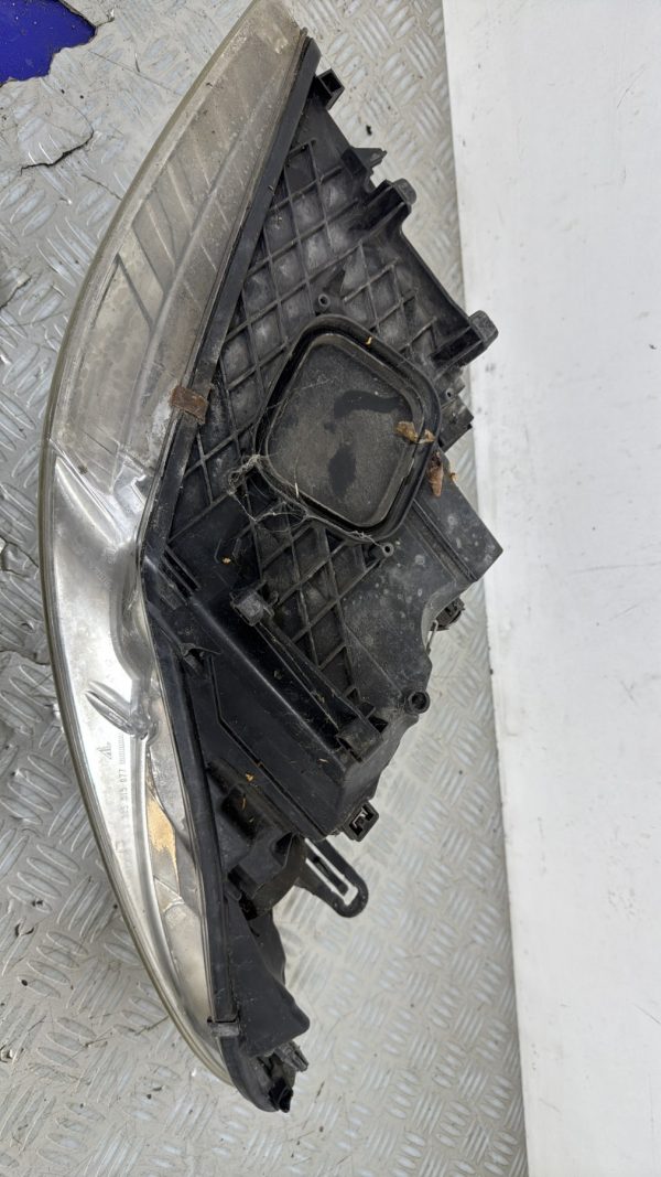 Optique avant principal droit (feux)(phare) RENAULT MEGANE 3 PHASE 1 COUPE 260100017R