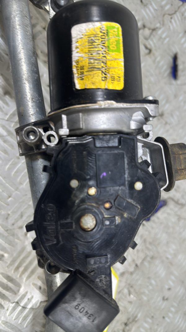 Moteur essuie glace avant RENAULT MEGANE 3 PHASE 1 COUPE W000007226