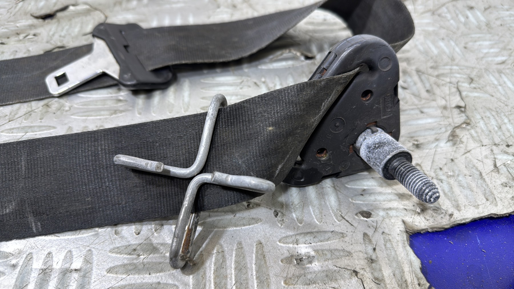 Ceinture avant gauche RENAULT MEGANE 3 PHASE 1 COUPE 868840009R