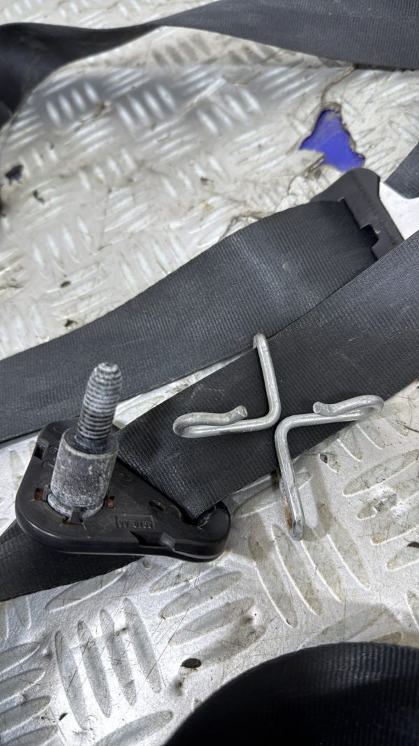 Ceinture avant droit RENAULT MEGANE 3 PHASE 1 COUPE 868840009R