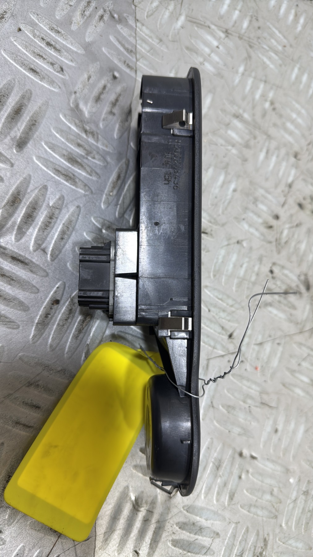 Interrupteur de leve vitre avant droit RENAULT GRAND MODUS PHASE 2 8200278436