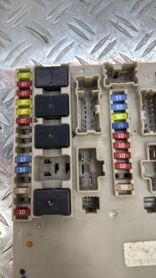 Boitier servitude moteur (BSM) RENAULT GRAND MODUS PHASE 2 674658B