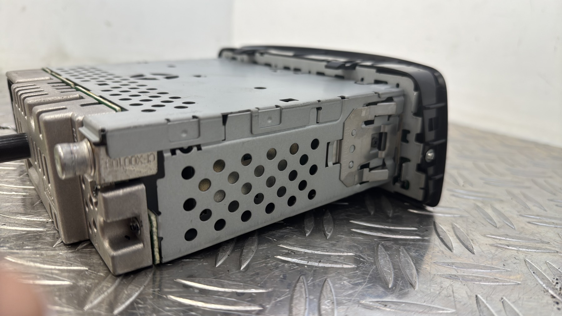 Autoradio d&rsquo;origine PEUGEOT 107 PHASE 1 861200H010