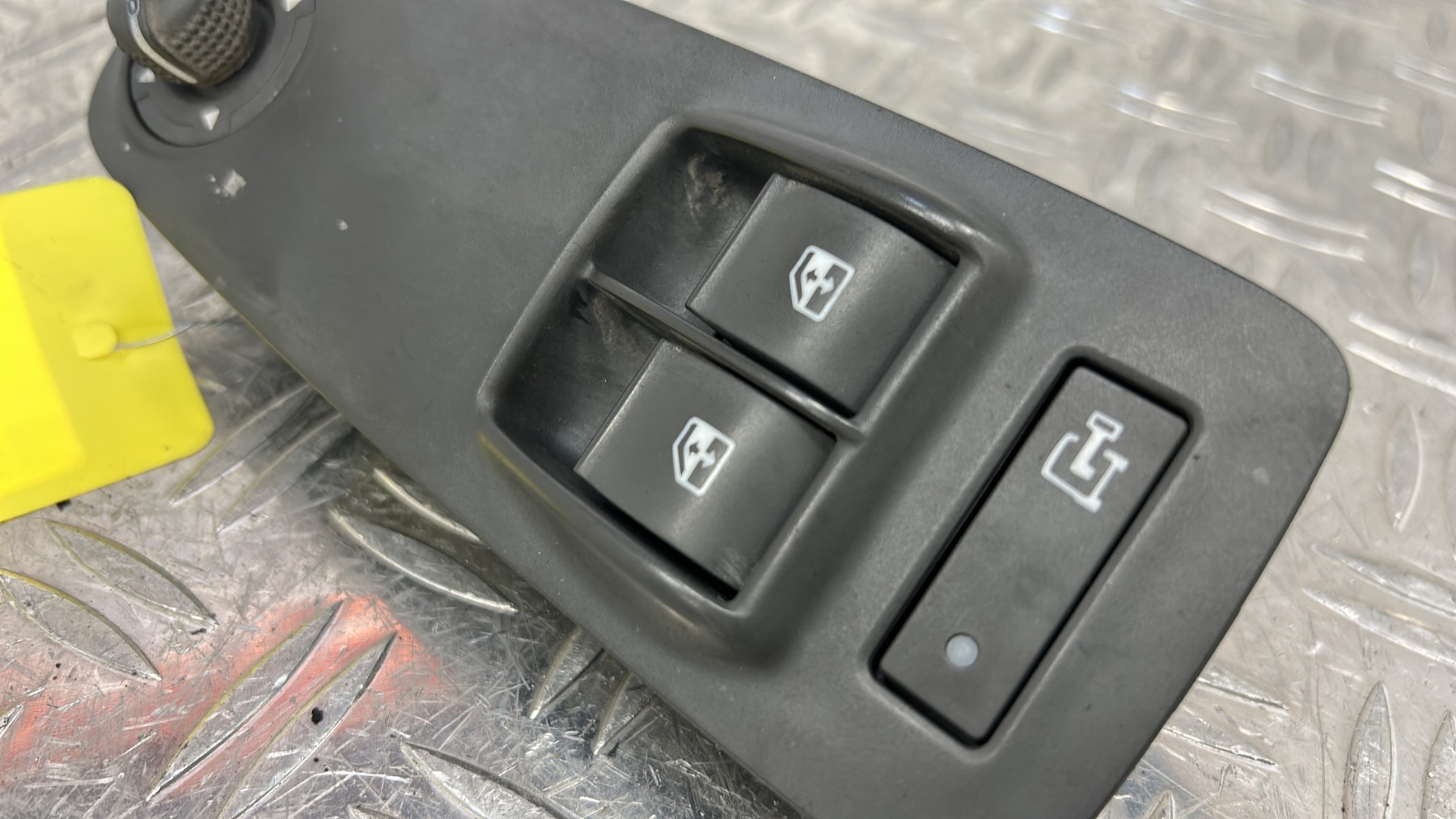 Interrupteur de leve vitre avant gauche PEUGEOT BOXER 3 PHASE 1