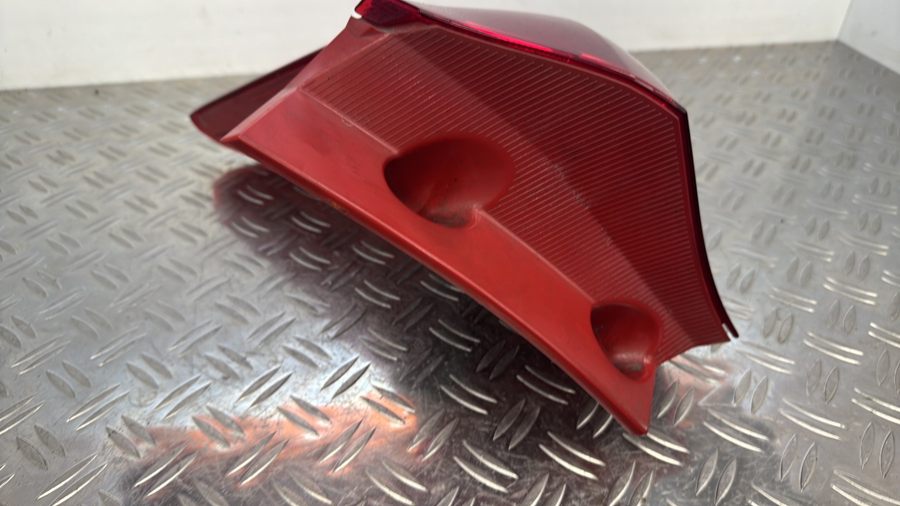 Feu arriere principal droit (feux) TOYOTA AURIS 1 PHASE 2 MDE115809