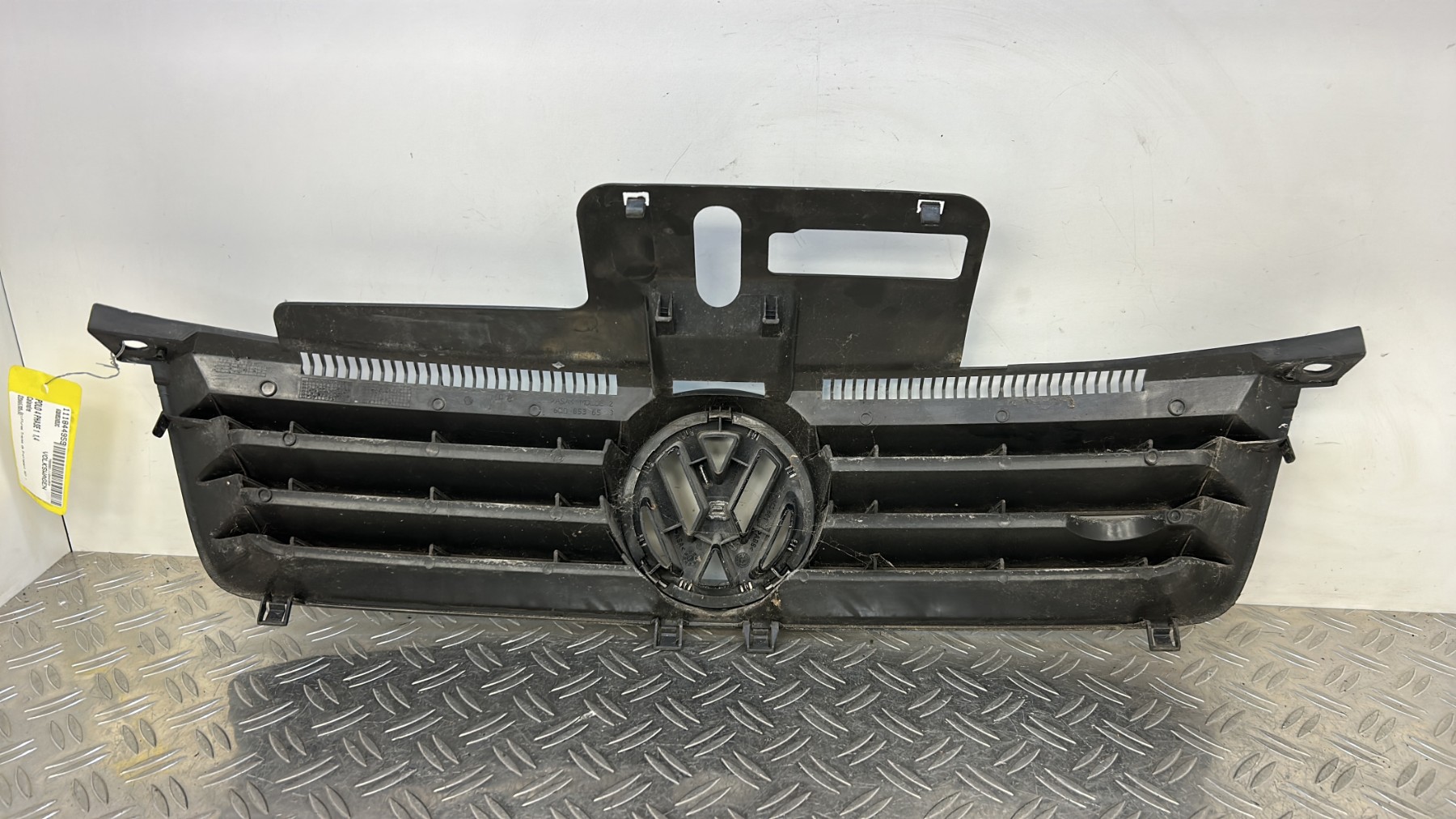 Calandre VOLKSWAGEN POLO 4 PHASE 1 6Q0853653C