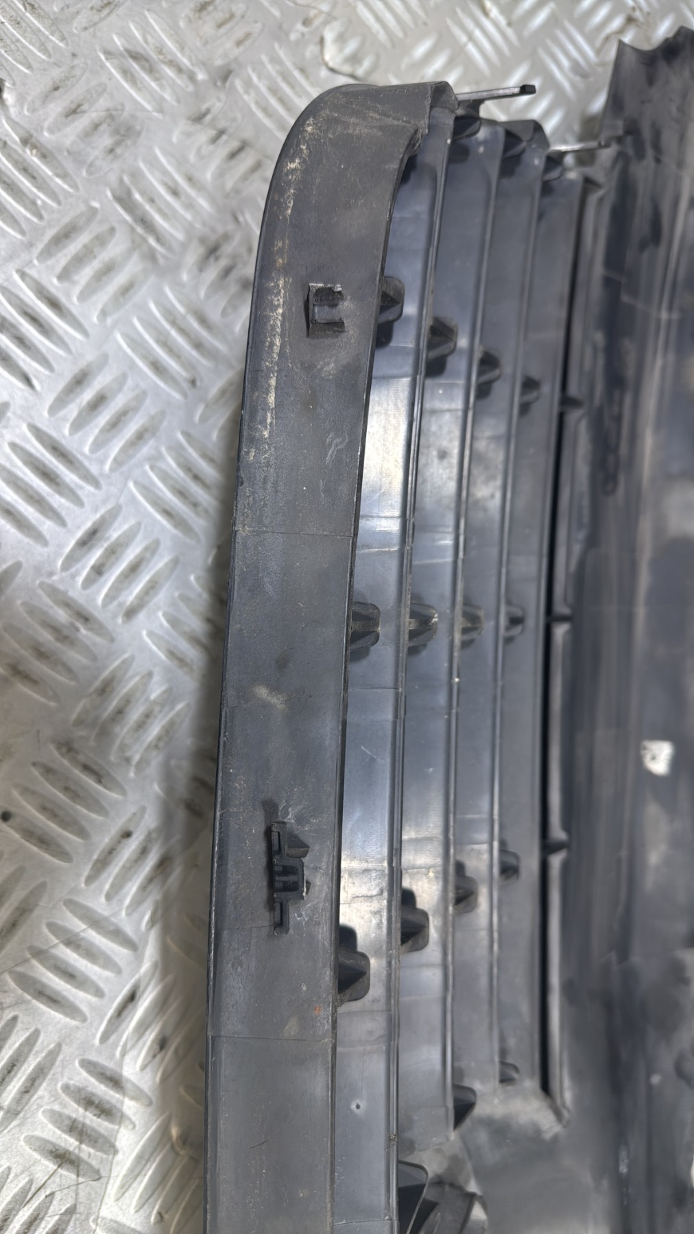 Calandre VOLKSWAGEN TRANSPORTER 5 PHASE 1 7H08071015