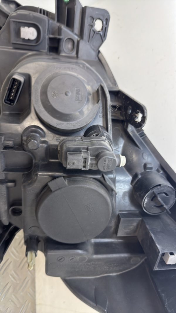 Optique avant principal droit (feux)(phare) RENAULT CLIO 3 PHASE 1 8200459823