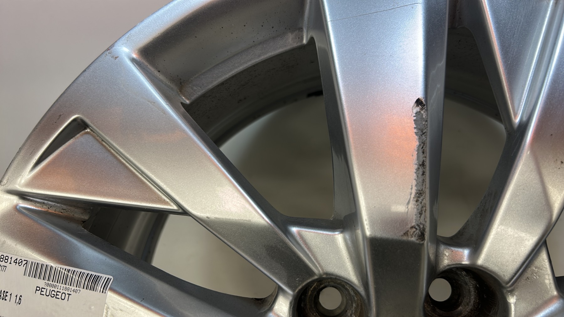 Jante PEUGEOT 3008 1 PHASE 1 9809687177