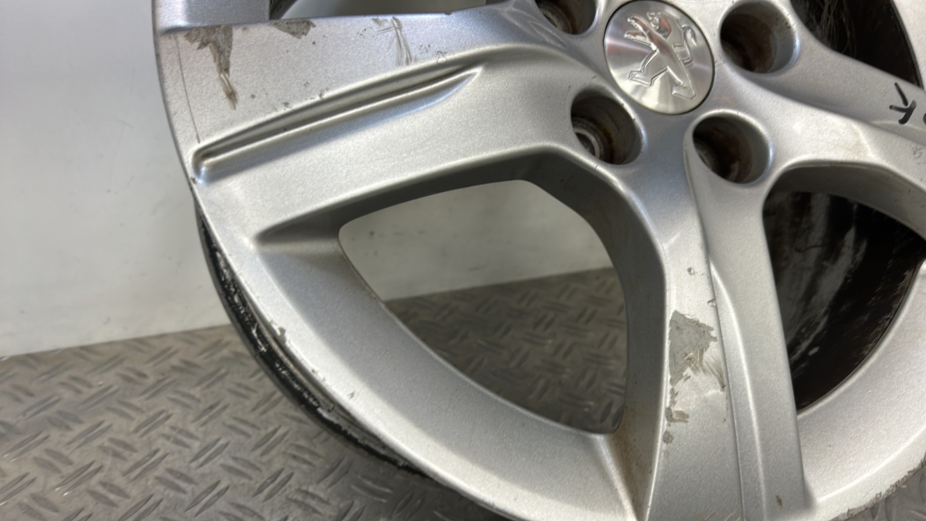 Jante PEUGEOT 508 1 PHASE 1 9671401180