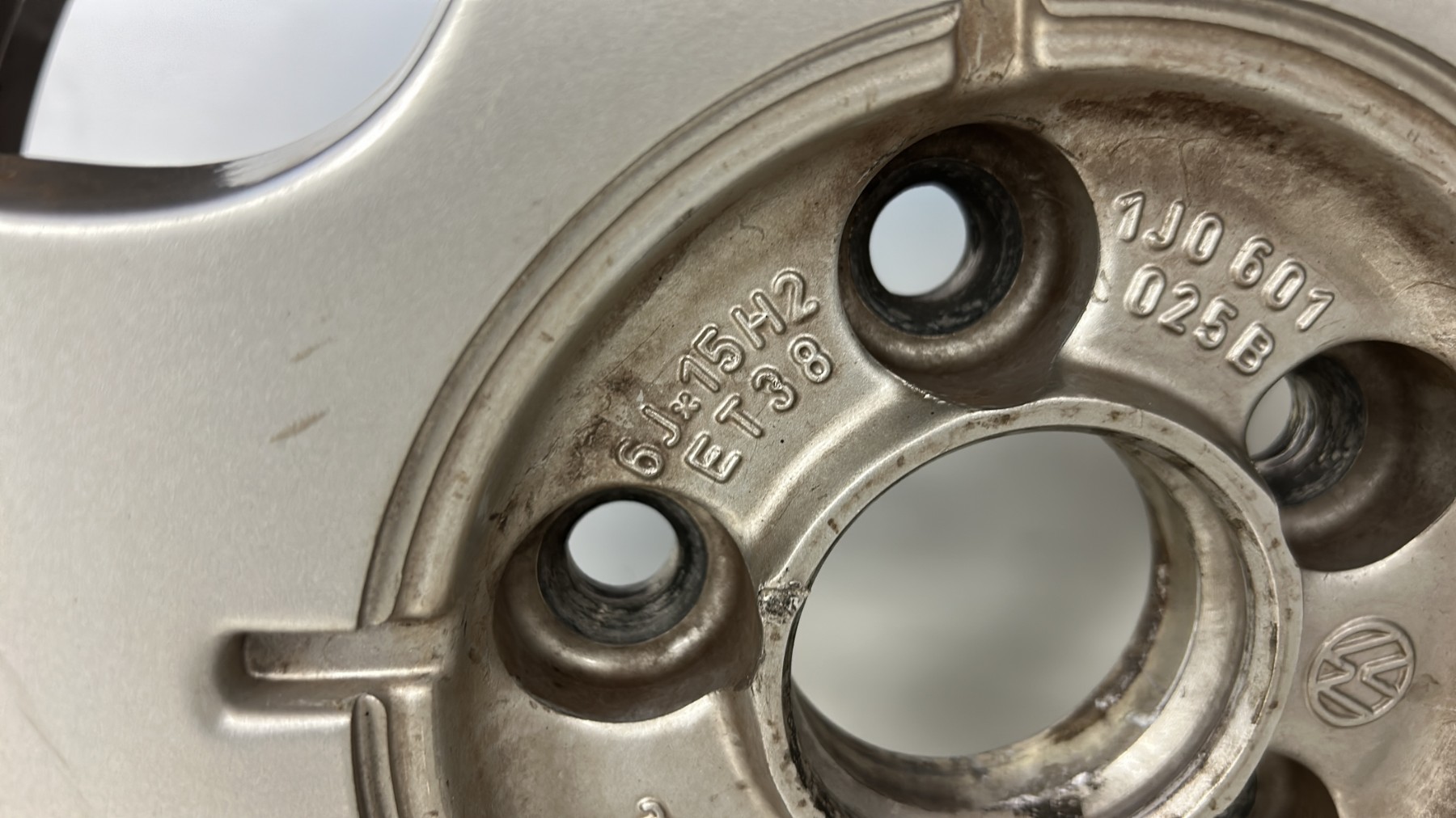 Jante VOLKSWAGEN GOLF 4 1J0601025B