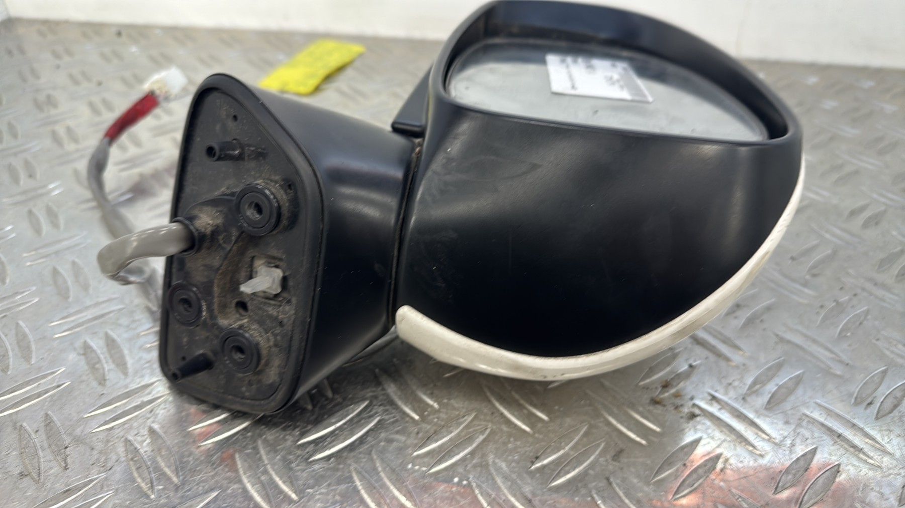 Retroviseur gauche TOYOTA VERSO-S PHASE 2 8794052B70