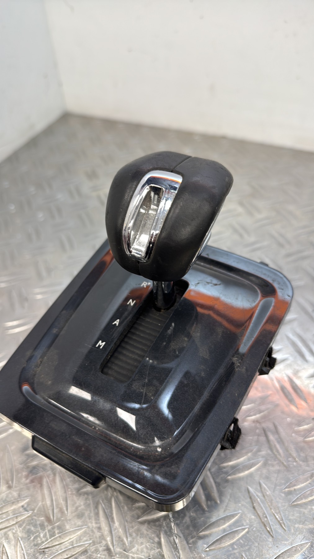 Selecteur boite de vitesse PEUGEOT 3008 1 PHASE 1 9677813280