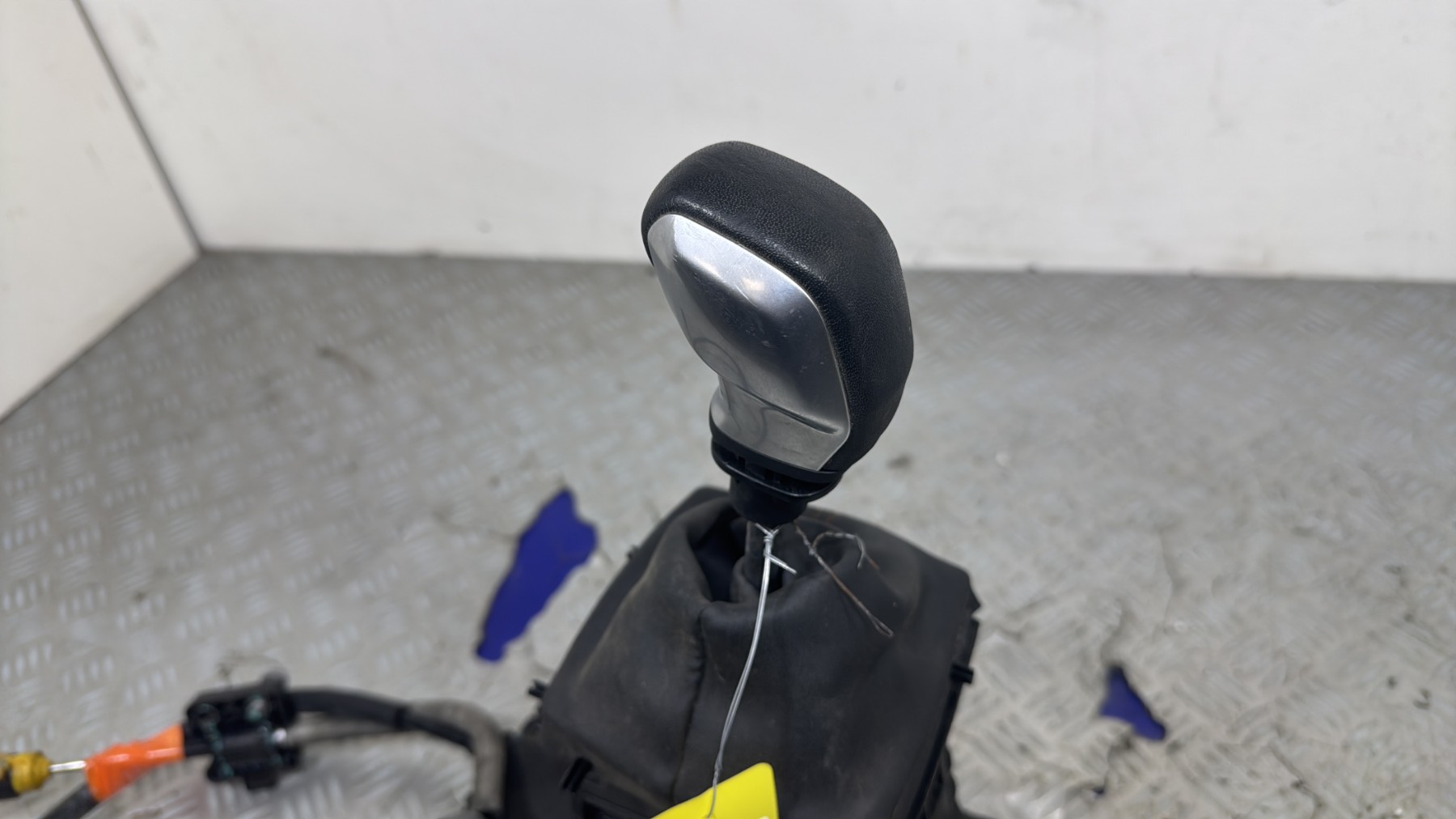 Tringlerie boite PEUGEOT 308 2 SW PHASE 1 BREAK 9810204980