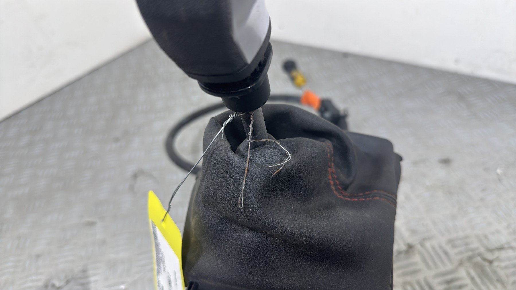 Tringlerie boite PEUGEOT 308 2 SW PHASE 1 BREAK 9810204980