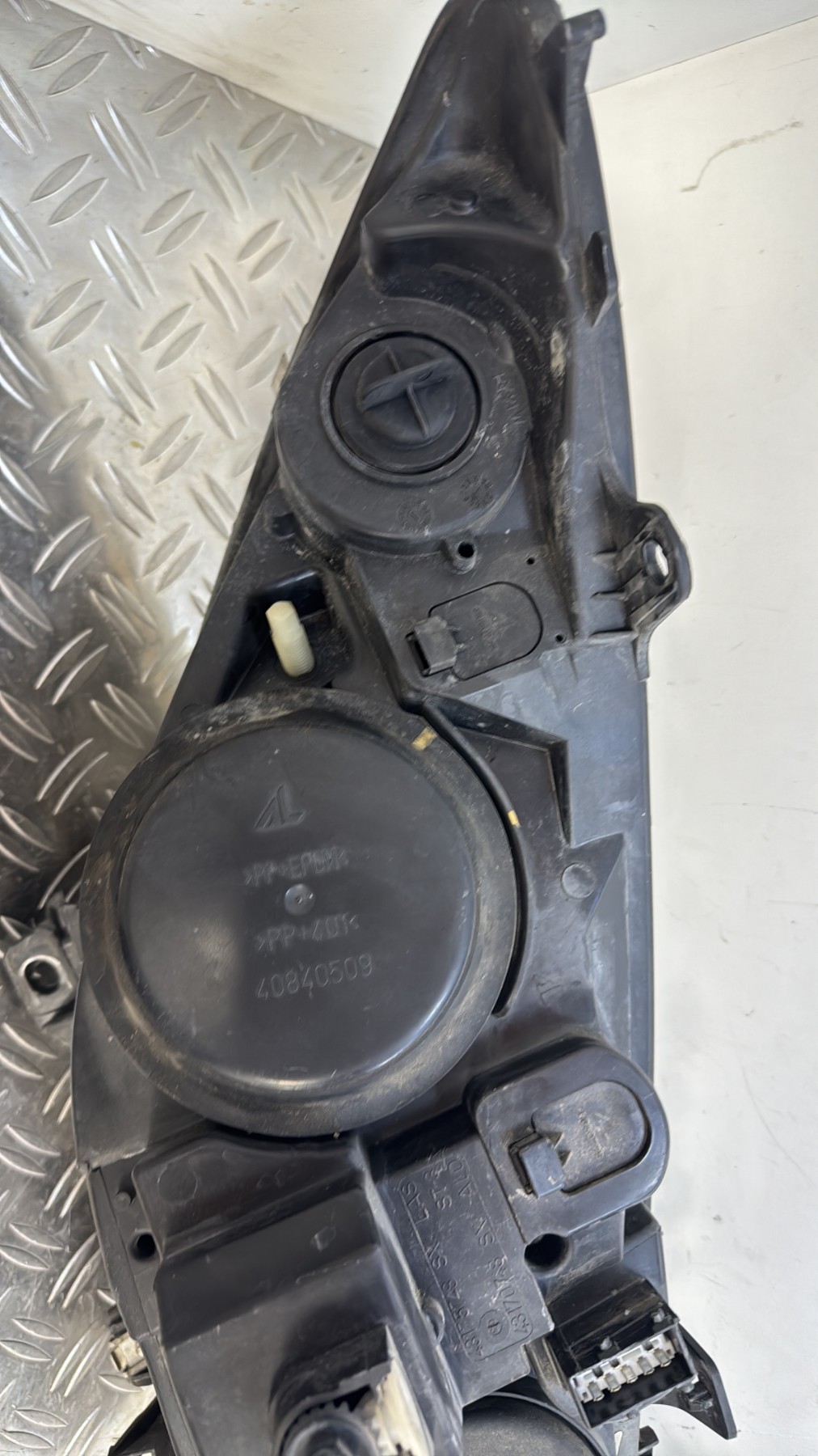 Optique avant principal gauche (feux)(phare) PEUGEOT 307 PHASE 2 BREAK 9681834880