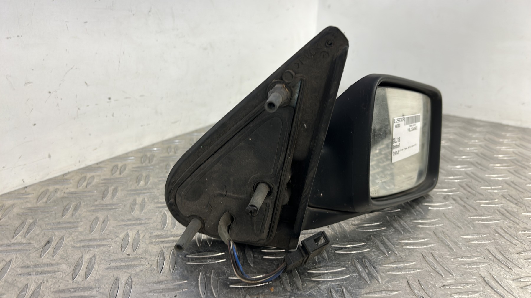 Retroviseur droit VOLKSWAGEN GOLF 3 1H1857502A