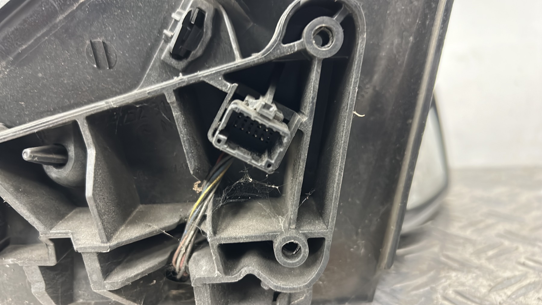 Retroviseur droit RENAULT MEGANE 3 PHASE 1