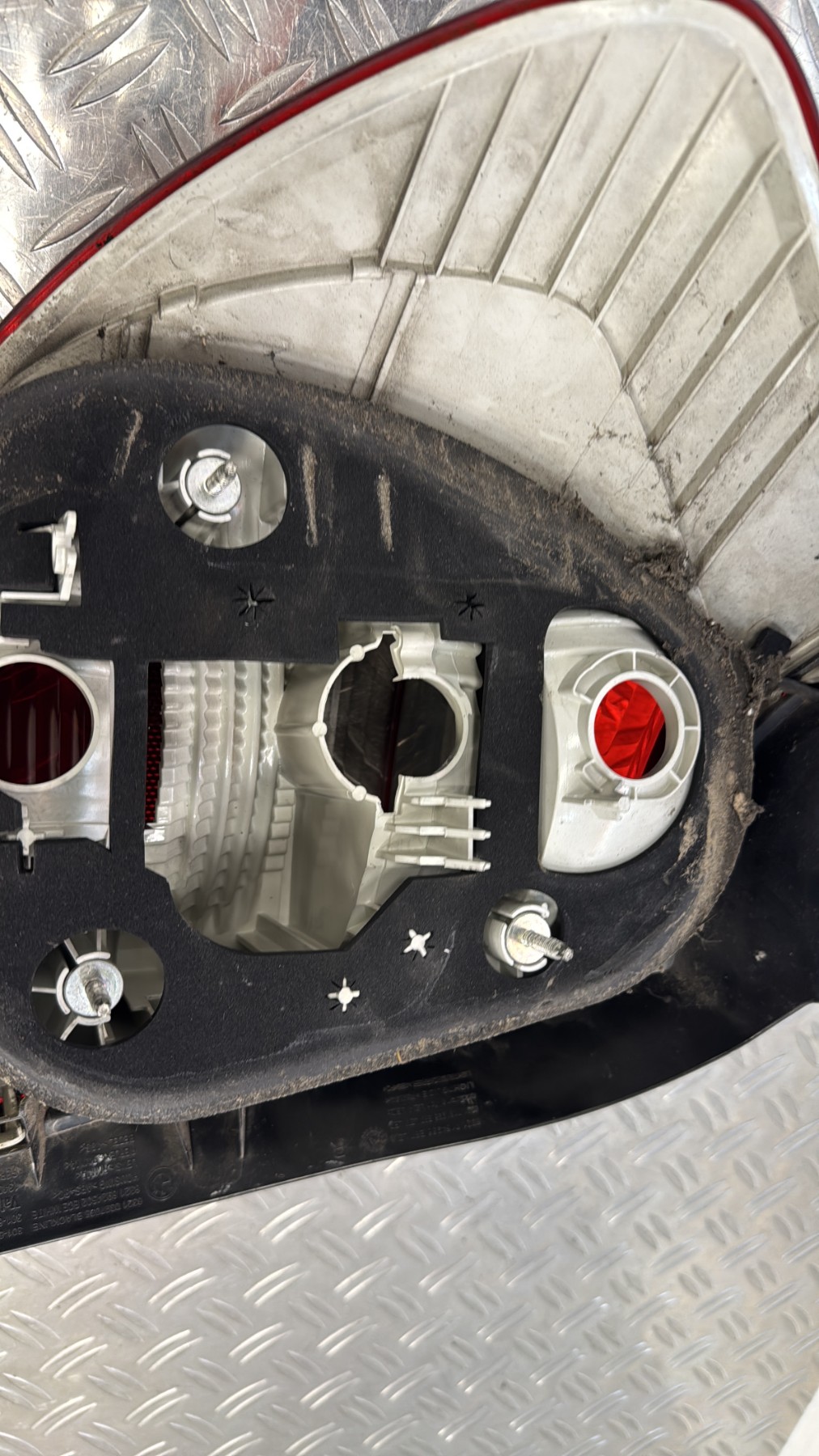 Feu arriere principal droit (feux) BMW SERIE 1 E87 PHASE 2 63210397035