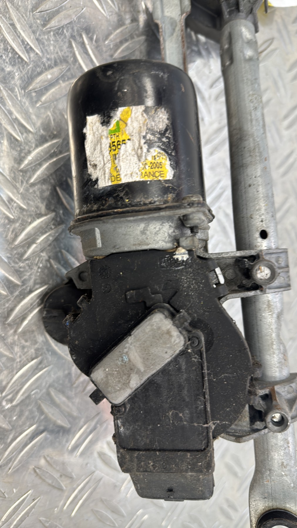 Moteur essuie glace avant PEUGEOT 107 PHASE 1 53565002