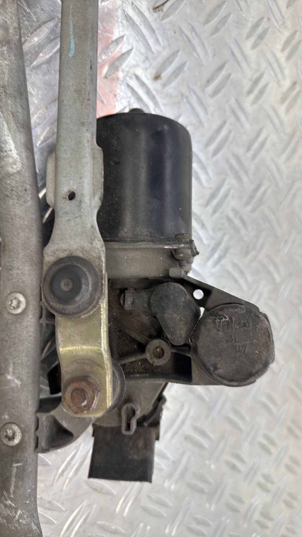 Moteur essuie glace avant PEUGEOT 107 PHASE 1 53565002