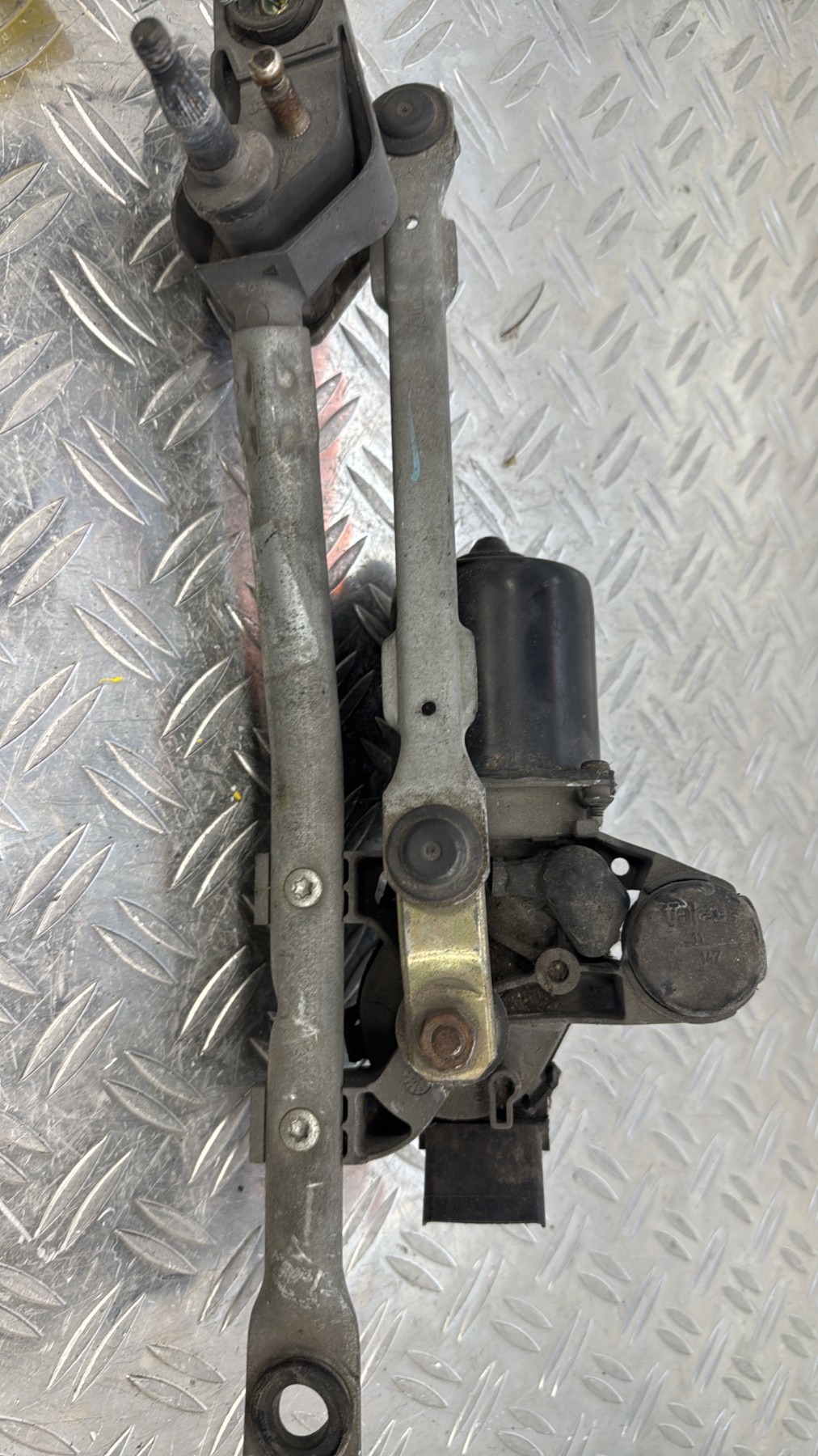 Moteur essuie glace avant PEUGEOT 107 PHASE 1 53565002