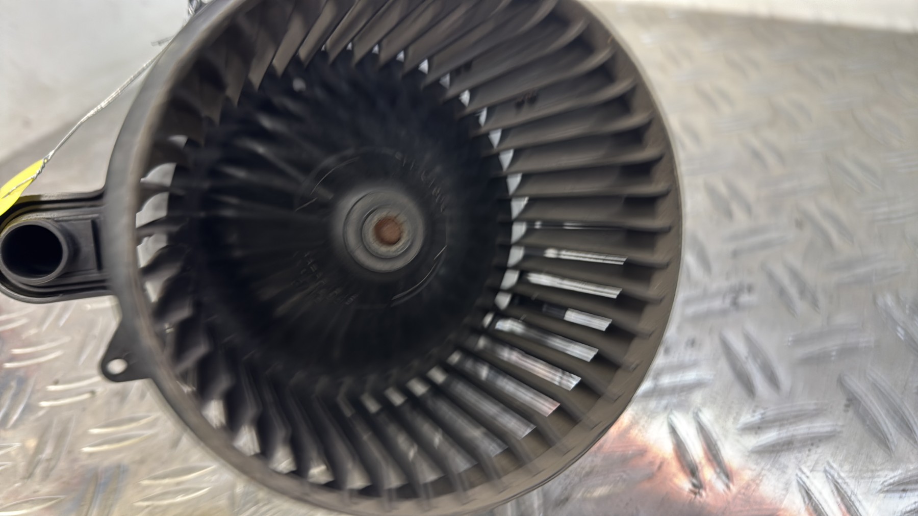 Pulseur d’air RENAULT CLIO 4 PHASE 2 272101005R