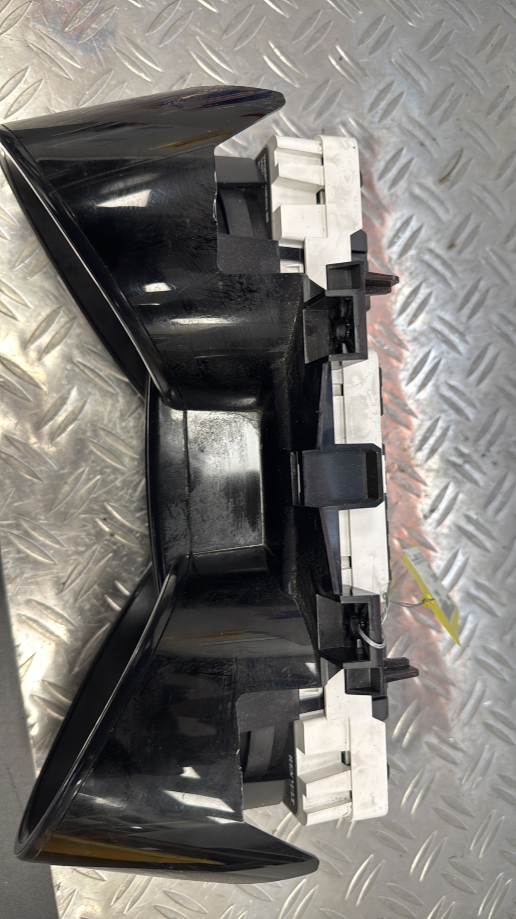 Compteur RENAULT CLIO 4 PHASE 2 248100383R