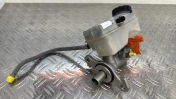 Maitre cylindre (freinage) RENAULT CLIO 4 PHASE 2 460915125R