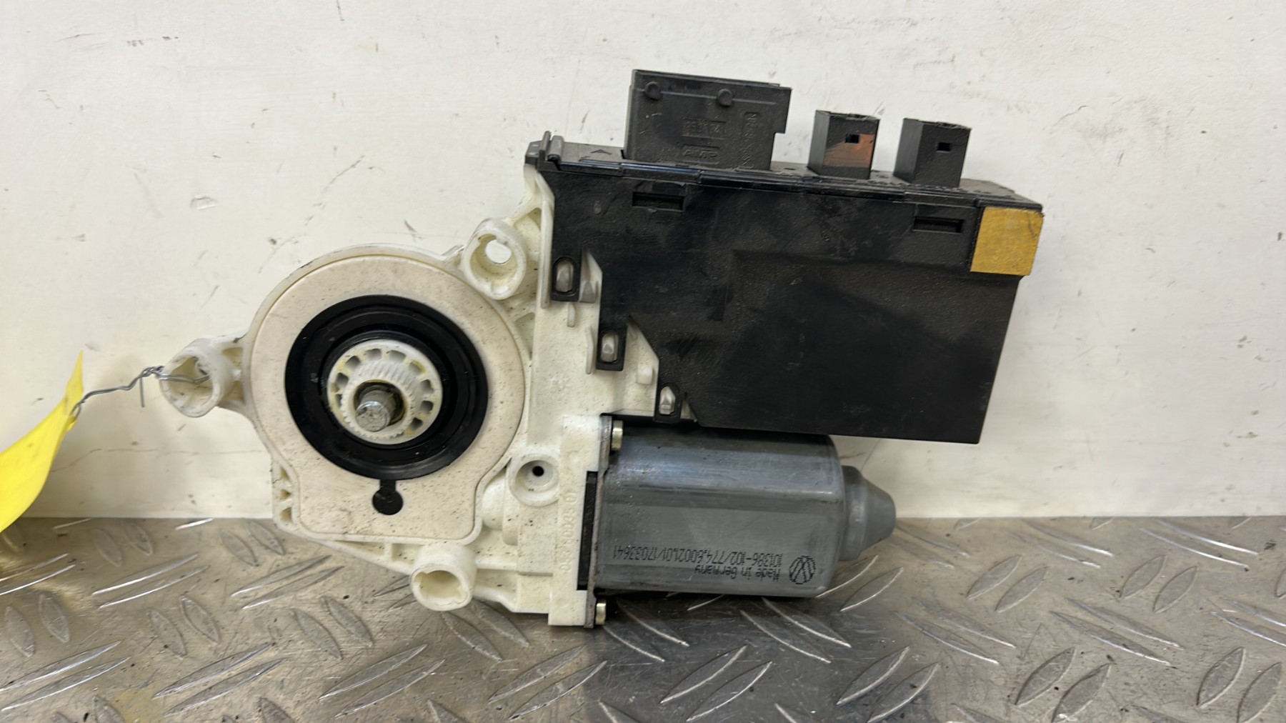 Moteur leve vitre avant droit CITROEN C8 991728203