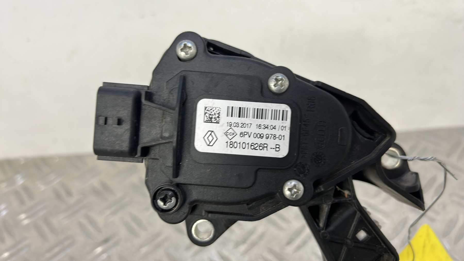 Potentiometre de pedale de gaz d’accelerateur RENAULT MASTER 3 180101626R