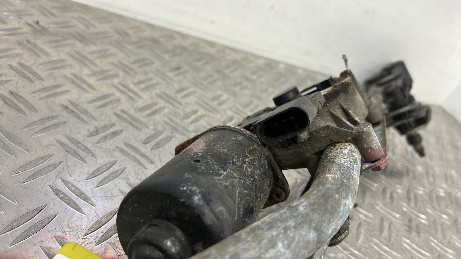 Moteur essuie glace avant BMW SERIE 5 E60 PHASE 1 6934279