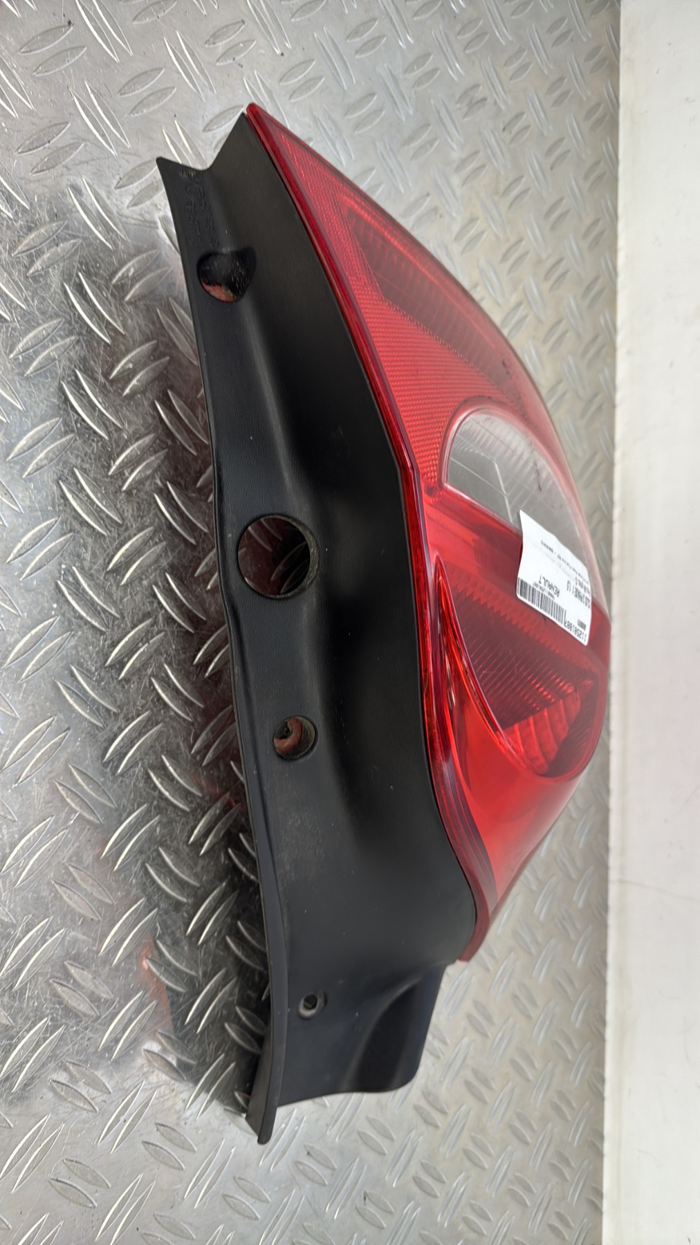 Feu arriere principal gauche (feux) RENAULT CLIO 3 PHASE 1 89035079