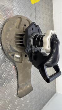 Treuil de roue de secours RENAULT CLIO 3 PHASE 1 8200601401