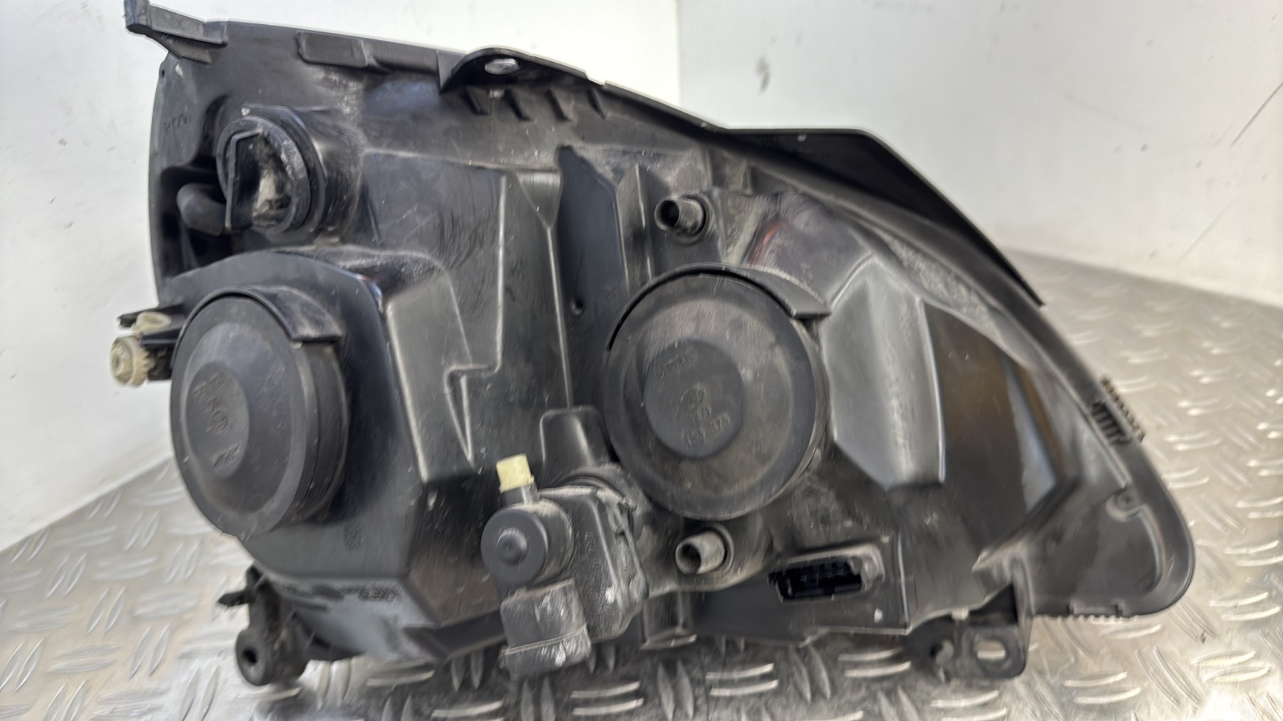 Optique avant principal gauche (feux)(phare) RENAULT CLIO 2 PHASE 2 15601700LI