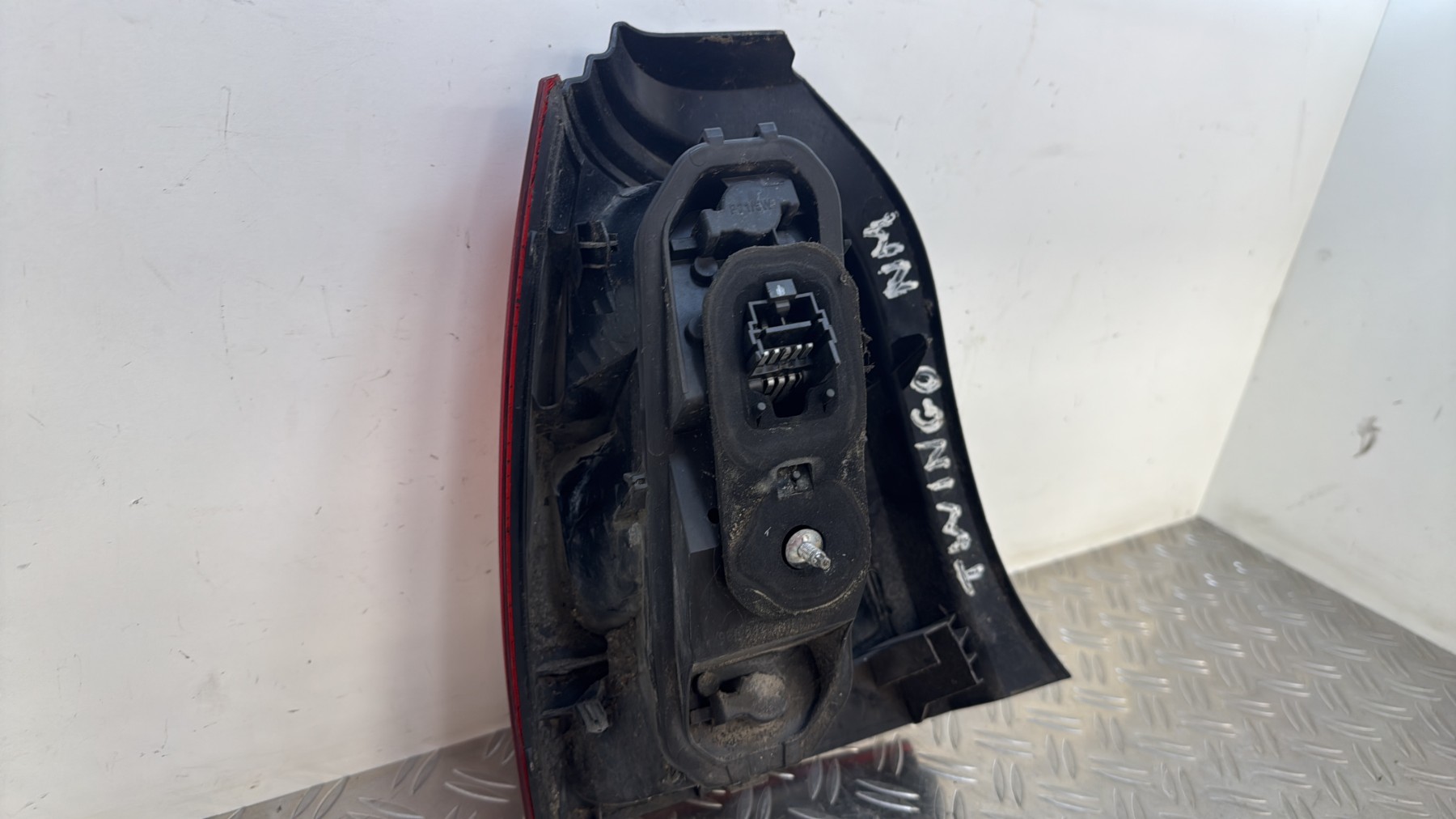 Feu arriere principal droit (feux) RENAULT TWINGO 2 PHASE 1 8200387889