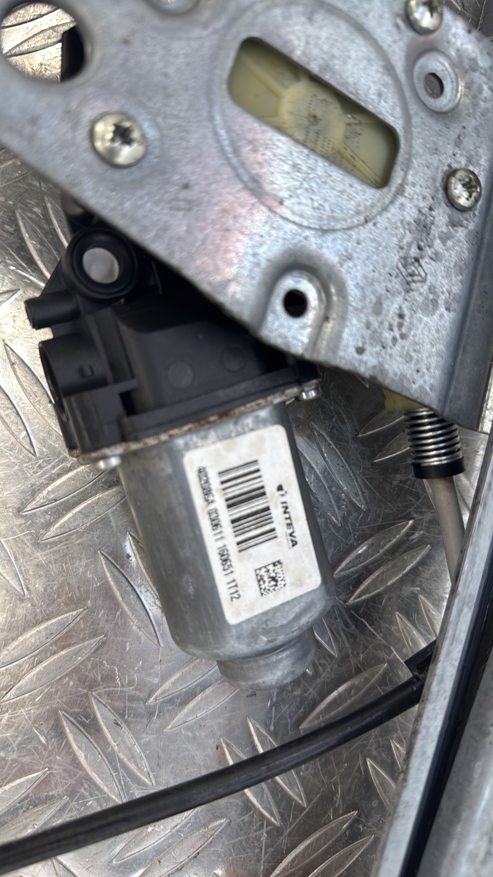 Moteur essuie glace avant droit RENAULT KANGOO 2 PHASE 1 402086A