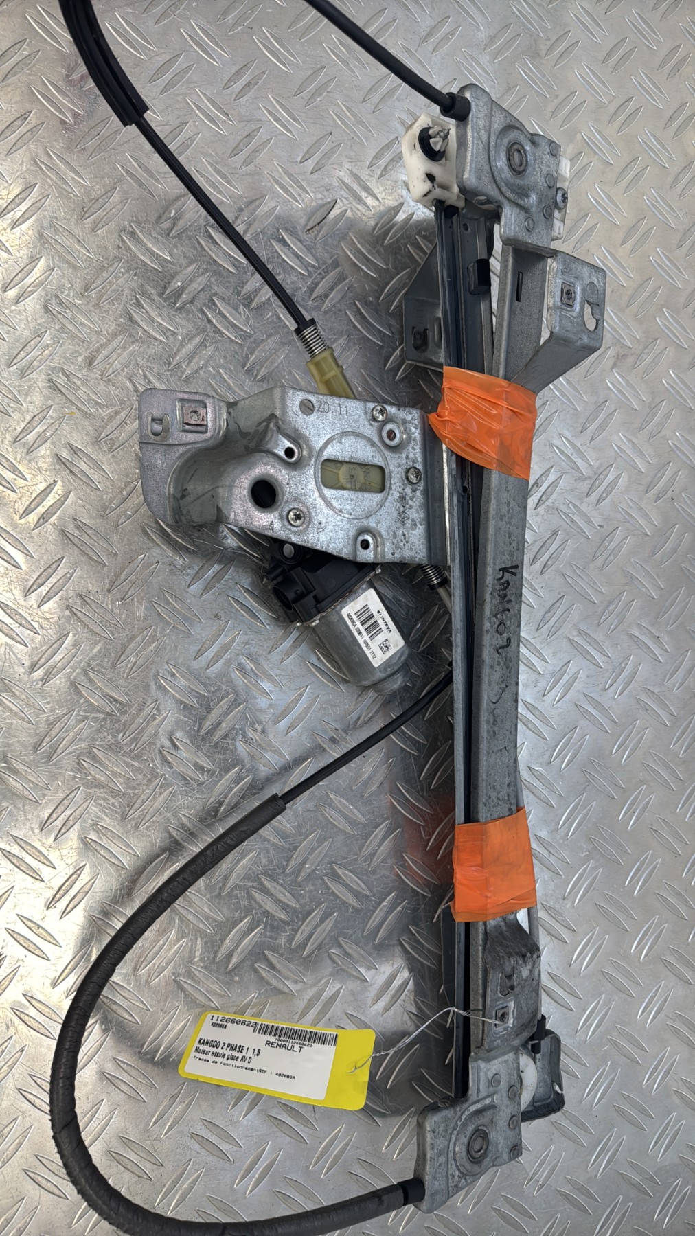 Moteur essuie glace avant droit RENAULT KANGOO 2 PHASE 1 402086A