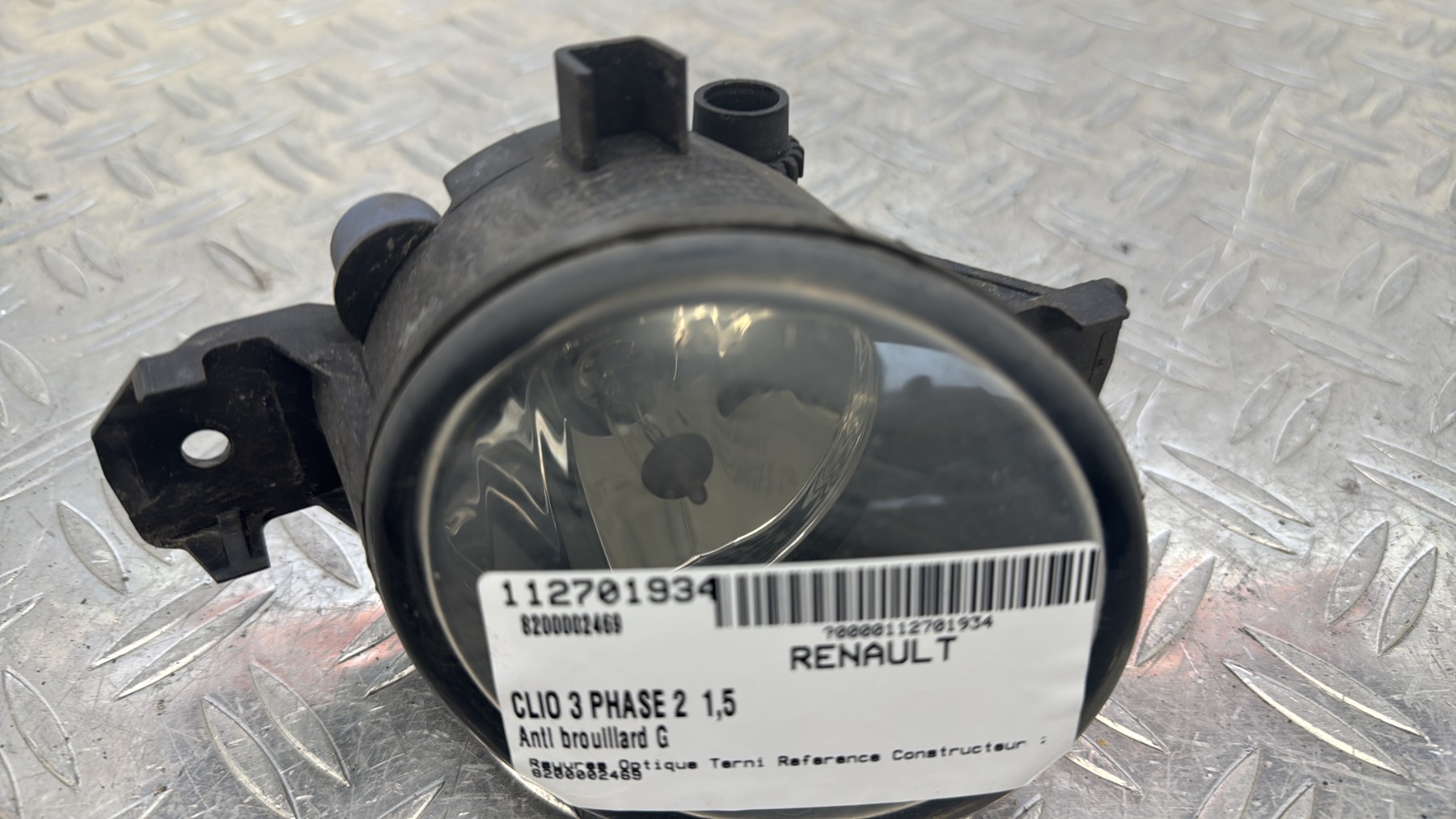 Anti brouillard gauche (feux) RENAULT CLIO 3 PHASE 2 8200002469