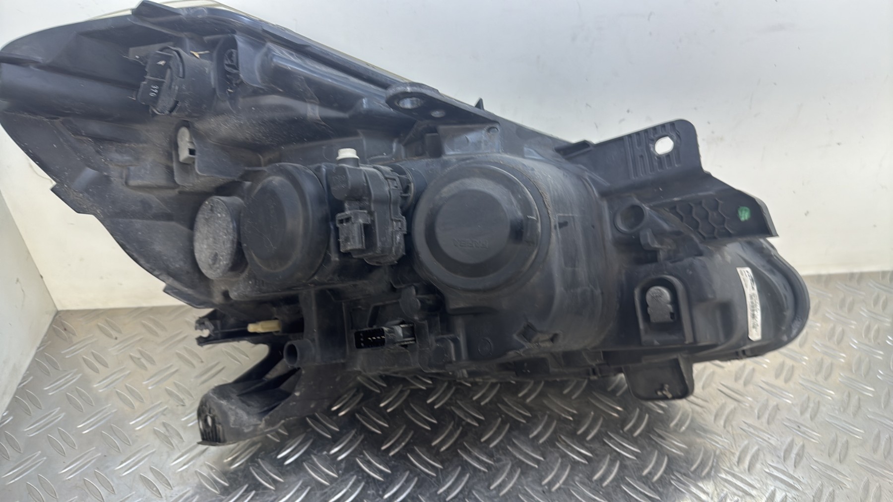 Optique avant principal gauche (feux)(phare) RENAULT CLIO 3 PHASE 2 8200892493