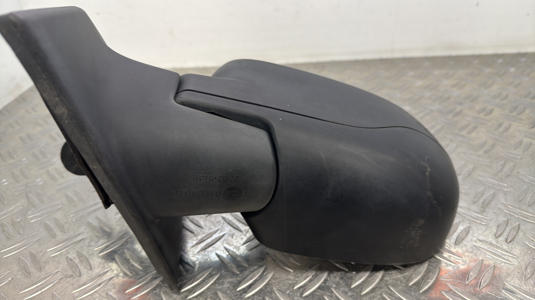 Retroviseur gauche RENAULT CLIO 3 PHASE 2 8200802059