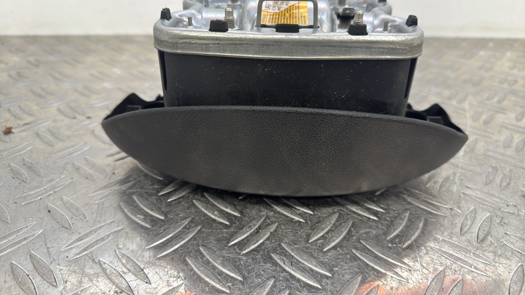 Air bag conducteur RENAULT CLIO 3 PHASE 2 8200677496