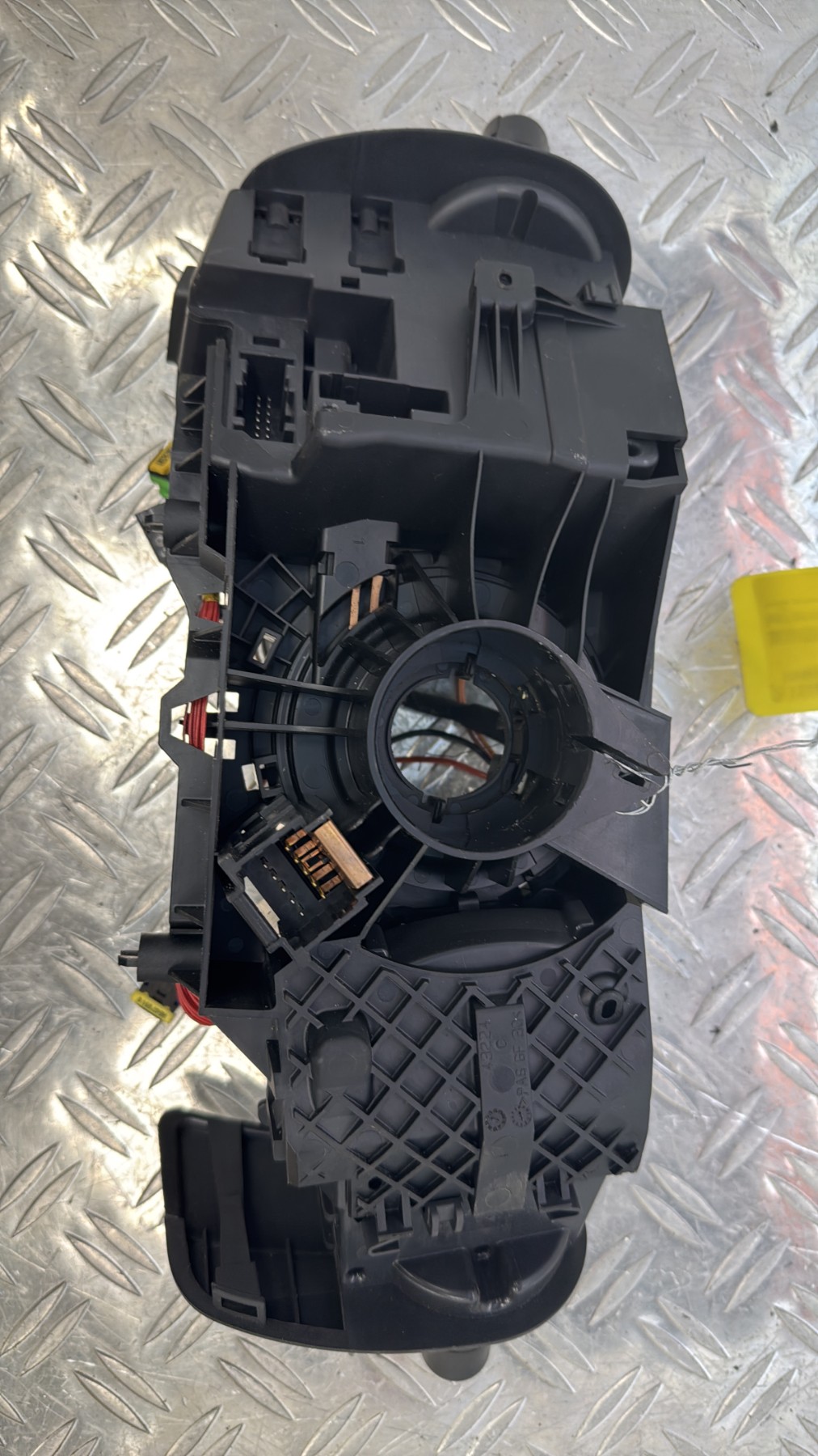 Com (Bloc Contacteur Tournant+Commodo Essuie Glace+Commodo Phare) RENAULT CLIO 3 PHASE 2 8200906800