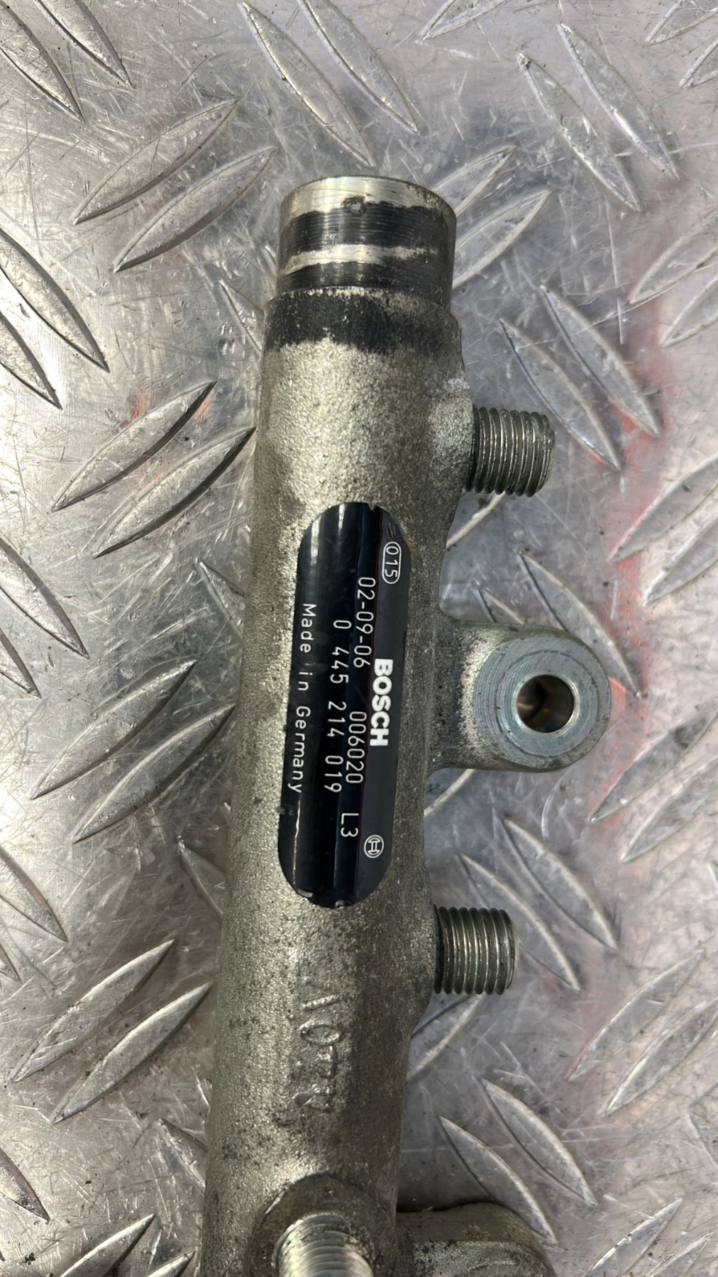 Rampe injection PEUGEOT 206 PHASE 1 445214019