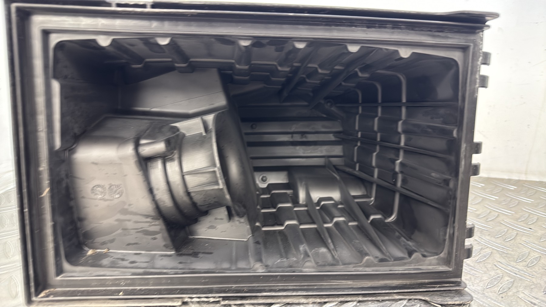 Boitier filtre a air VOLKSWAGEN TRANSPORTER 5 PHASE 1