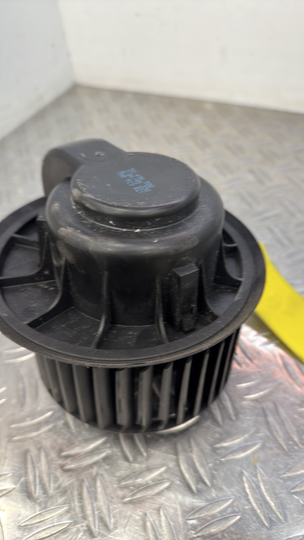 Pulseur d’air VOLKSWAGEN TRANSPORTER 5 PHASE 1 7H0819021